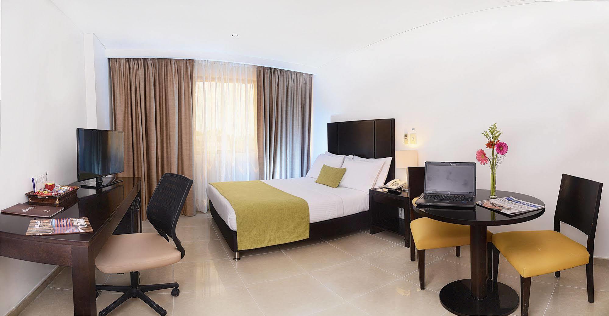 Hotel Millenium Barrancabermeja Kültér fotó