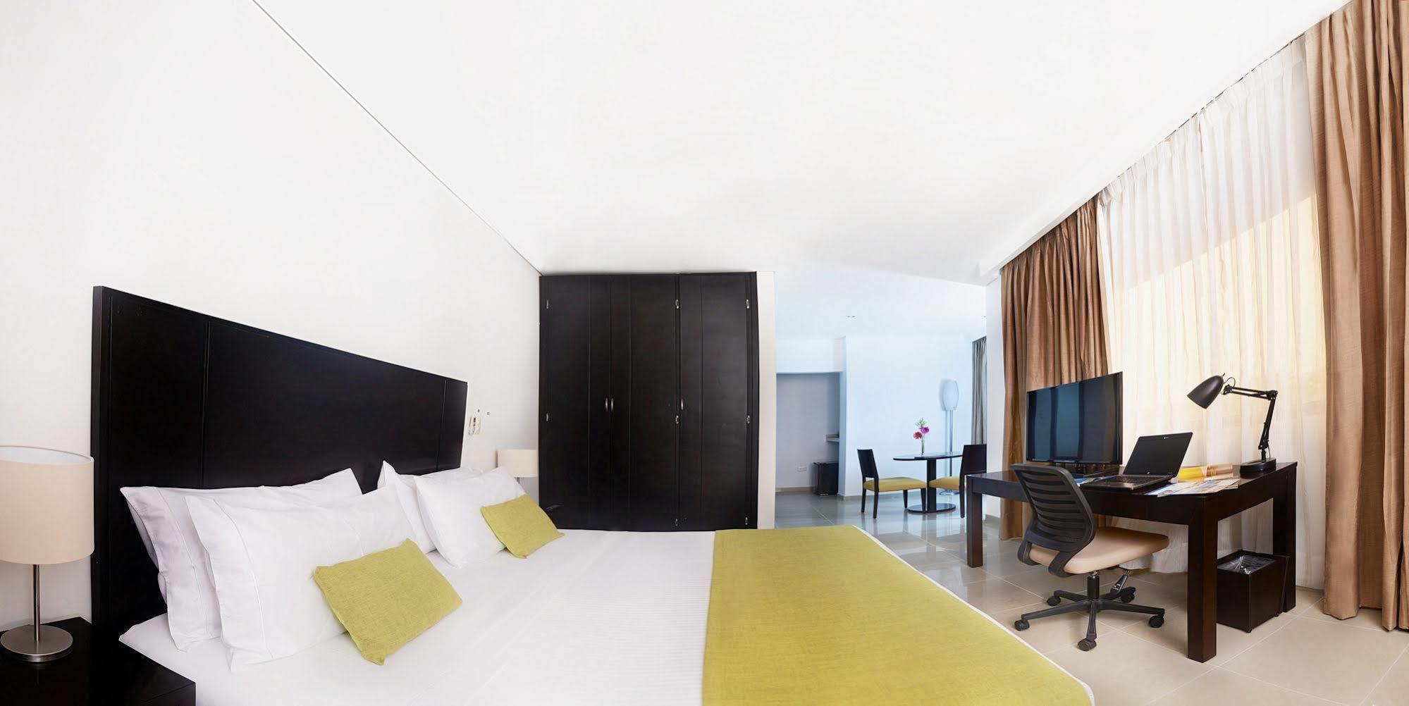 Hotel Millenium Barrancabermeja Kültér fotó